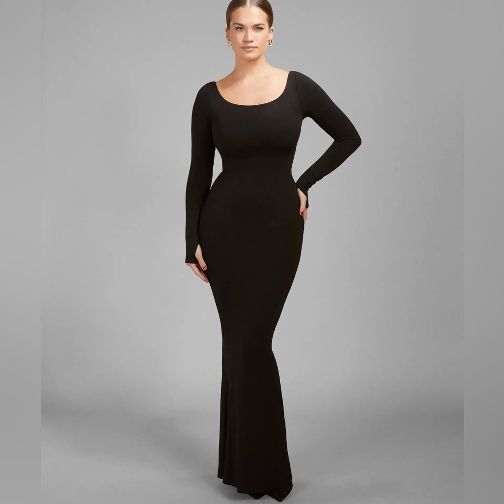 TA3 scoopy long sleeve ribbed mermaid dress / M